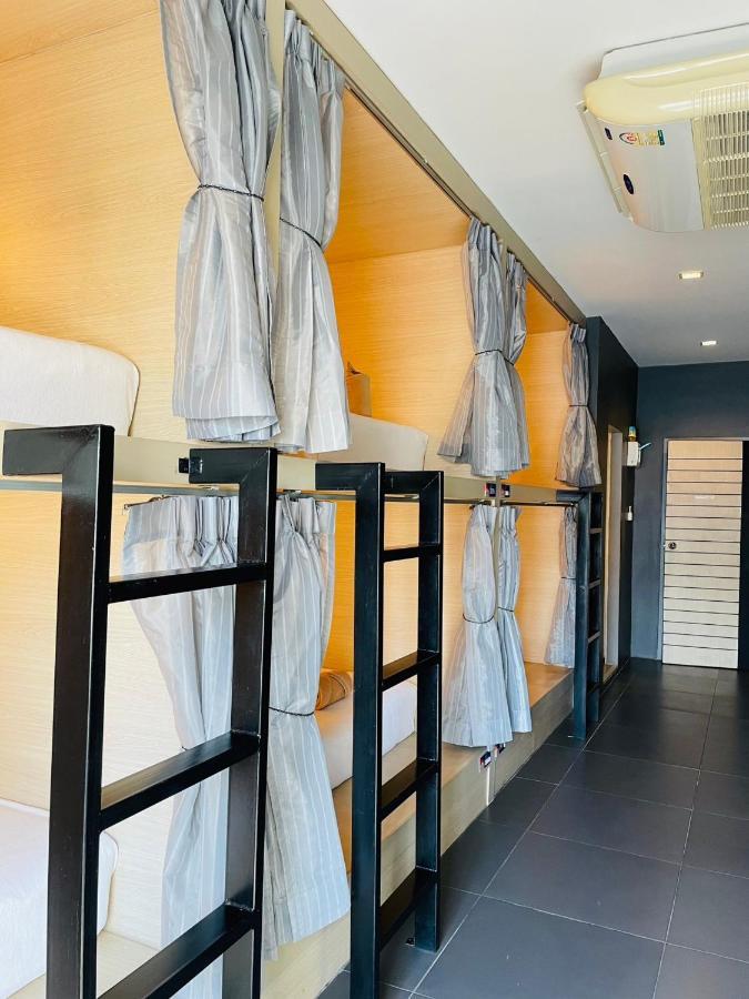 بيت شباب Rabbitel Phuket المظهر الخارجي الصورة
